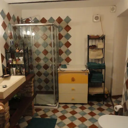 La Casa Sull'arcobaleno 1